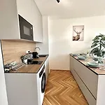 Newapt Next To Wenceslas Square Appartement *