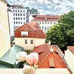 Newapt Next To Wenceslas Square Appartement *