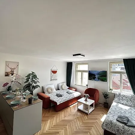 Newapt Next To Wenceslas Square براغ